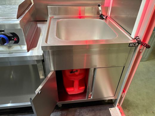 Iveco Daily 35S14 2.3 410 | Foodtruck | Patatwagen | Bakplaat | Verkoopwagen | Patatkraam | Eventtruck | Frie... ActivLease financial lease