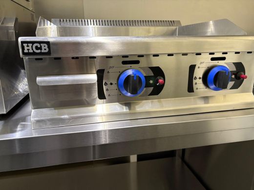 Iveco Daily 35S14 2.3 410 | Foodtruck | Patatwagen | Bakplaat | Verkoopwagen | Patatkraam | Eventtruck | Frie... ActivLease financial lease