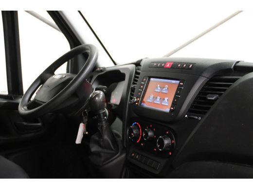 Iveco Daily 35S16V 2.3 L2H2 160 PK 3500 KG TREKVERMOGEN EURO 6 ActivLease financial lease