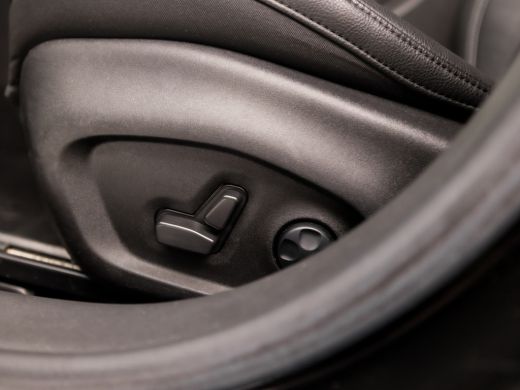 Jeep Compass 4xe 240 Plug-in Hybrid Electric S Automaat (VIRTUAL COCKPIT, APPLE CARPLAY, GROOT NAVI, LEDER, EL... ActivLease financial lease