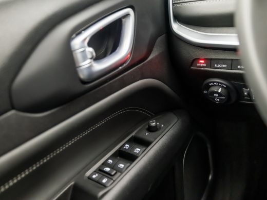 Jeep Compass 4xe 240 Plug-in Hybrid Electric S Automaat (VIRTUAL COCKPIT, APPLE CARPLAY, GROOT NAVI, LEDER, EL... ActivLease financial lease