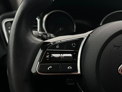 Kia Ceed Sportswagon 1.6 GDI PHEV DynamicPlusLine NL AUTO | STUURWIEL VERW | STOELVERW | CAMERA | ActivLease financial lease