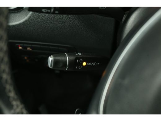 Mercedes-Benz Vito 116 CDI Lang | Euro6 | 164PK | Aut. | Airco | Cruise | Camera | 3-Zits | Trekh. | Navi | Stoelverw. ActivLease financial lease