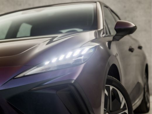 MG MG4 Standard 51 kWh 170Pk (APPLE CARPLAY, VIRTUAL COCKPIT, KEYLESS, LED KOPLAMPEN, SPORTSTOELEN, LANE... ActivLease financial lease