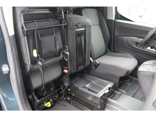 Opel Combo-e 50 kWh 3-ZITS | NAVI 10" + DRAADLOOS CARPLAY | KEYLESS | RIJKLAARPRIJS! ActivLease financial lease