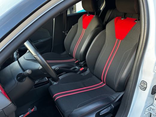 Opel Corsa 1.2 100PK GS Line | APPLE CARPLAY/ANDROID AUTO| CRUISE CONTROL| 17" LICHTMETALEN VELGEN| MISTLAMPEN| ActivLease financial lease