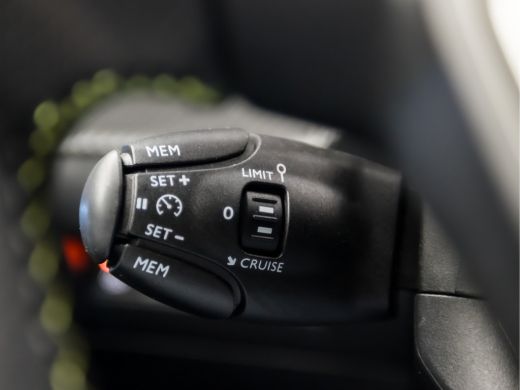 Peugeot 2008 1.2 PureTech GT-Line Automaat 131Pk (VIRTUAL COCKPIT, ZWART DAK, APPLE CARPLAY, 360 CAMERA, GROOT... ActivLease financial lease