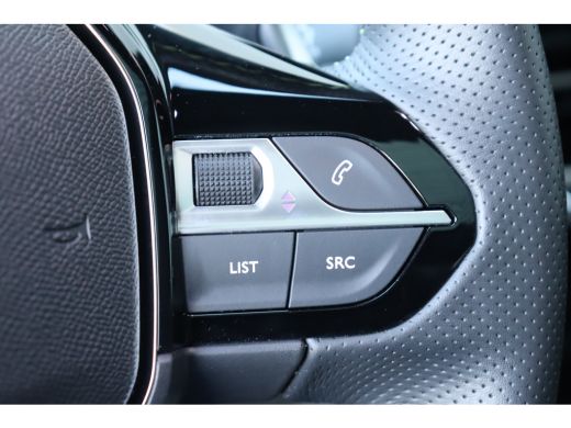 Peugeot 208 1.2 HYBRID 100PK GT PACK AUTOMAAT / NAVI / LEDER / CLIMA / PDC / 17" LMV / CAMERA / KEYLESS / PAN... ActivLease financial lease