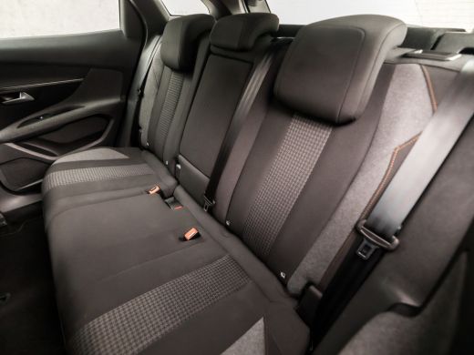 Peugeot 3008 1.2 PureTech Sport (APPLE CARPLAY, GROOT NAVI, KEYLESS, 360 CAMERA, SPORTSTOELEN, CRUISE, LANE AS... ActivLease financial lease