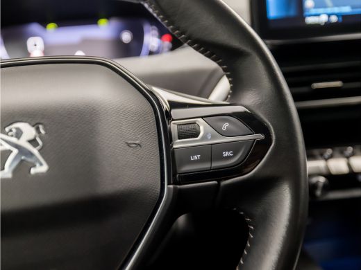 Peugeot 3008 1.2 PureTech Sport (APPLE CARPLAY, GROOT NAVI, KEYLESS, 360 CAMERA, SPORTSTOELEN, CRUISE, LANE AS... ActivLease financial lease