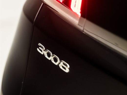 Peugeot 3008 1.2 PureTech Sport (FACELIFT, APPLE CARPLAY, GROOT NAVI, KEYLESS, 360 CAMERA, SPORTSTOELEN, CRUIS... ActivLease financial lease