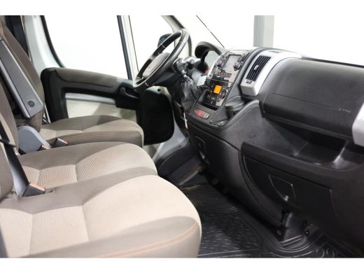 Peugeot Boxer 2.2 BlueHDI 9 Persoons Personenvervoer ActivLease financial lease