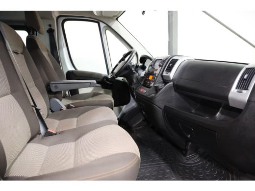 Peugeot Boxer 2.2 BlueHDI 9 Persoons Personenvervoer ActivLease financial lease
