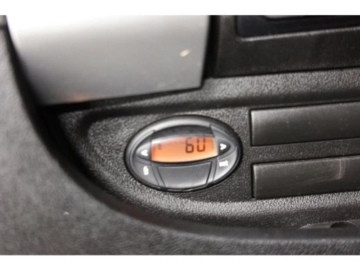 Peugeot Boxer 2.2 BlueHDI 9 Persoons Personenvervoer ActivLease financial lease