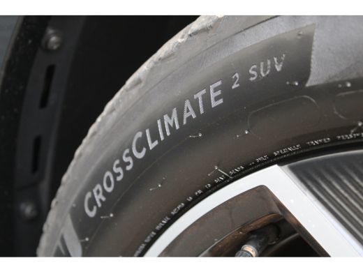 Peugeot e-5008 GT Avantage 73 kWh | Panorama/schuifdak | Lederen bekleding | Trekhaak | Navigatie | Camera | BTW | ActivLease financial lease