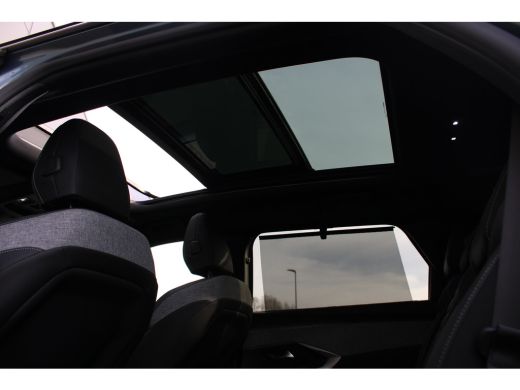 Peugeot e-5008 GT Avantage 73 kWh | Panorama/schuifdak | Lederen bekleding | Trekhaak | Navigatie | Camera | BTW | ActivLease financial lease