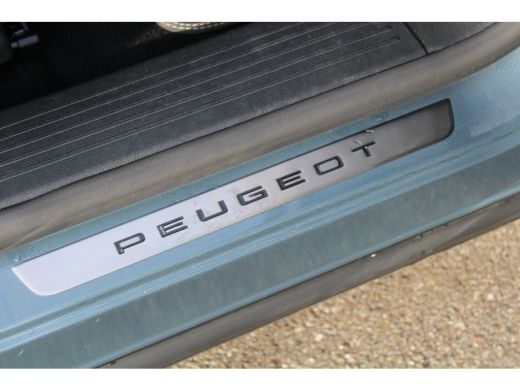 Peugeot e-5008 GT Avantage 73 kWh | Panorama/schuifdak | Lederen bekleding | Trekhaak | Navigatie | Camera | BTW | ActivLease financial lease