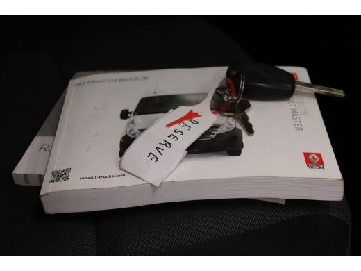 Renault Master 170PK AUTOMAAT PAARDENWAGEN LOWLINER VERKOOPWAGEN FOODTRUCK ActivLease financial lease