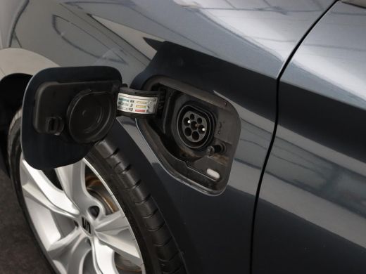 Seat Leon 1.4 TSI eHybrid PHEV FR | Trekhaak | Carplay | Adaptive cruise | Navigatie | Parkeerhulp | Full L... ActivLease financial lease