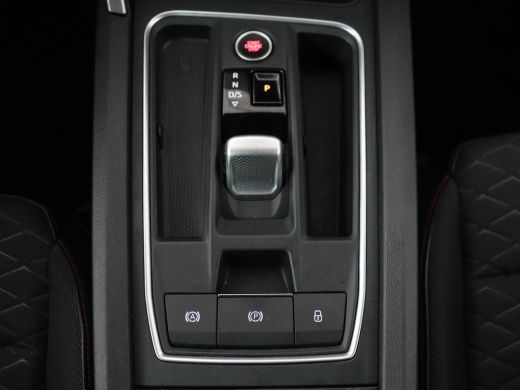 Seat Leon 1.4 TSI eHybrid PHEV FR | Trekhaak | Carplay | Adaptive cruise | Navigatie | Parkeerhulp | Full L... ActivLease financial lease