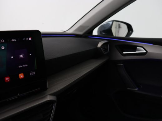 Seat Leon 1.4 TSI eHybrid PHEV Xcellence | Adaptive cruise | Carplay | Sfeerverlichting | Navigatie | Leder... ActivLease financial lease