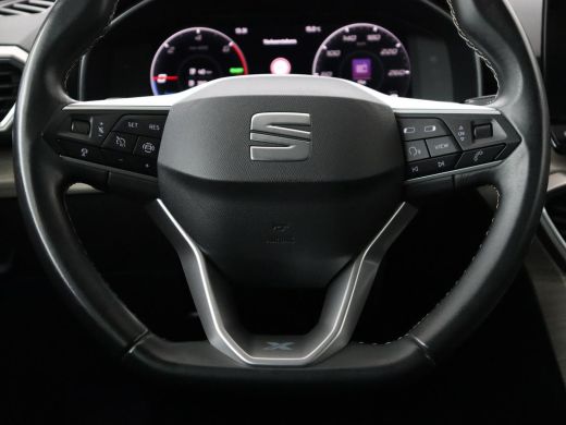 Seat Leon 1.4 TSI eHybrid PHEV Xcellence | Adaptive cruise | Carplay | Sfeerverlichting | Navigatie | Leder... ActivLease financial lease