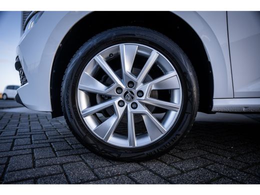 Skoda Kamiq 1.5 TSI ACT Business Edition | Achteruitrijcamera | Apple Carplay/Android Auto|telefoonintegratie... ActivLease financial lease