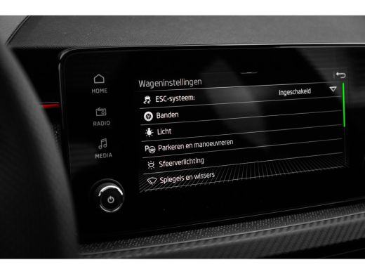 Skoda Kamiq Monte Carlo | Achteruitrijcamera | Cruise control met speedlimiter | Driver Activity Assistant, v... ActivLease financial lease