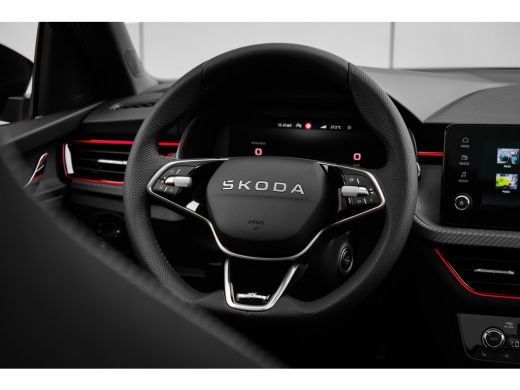 Skoda Kamiq Monte Carlo | Achteruitrijcamera | Cruise control met speedlimiter | Driver Activity Assistant, v... ActivLease financial lease