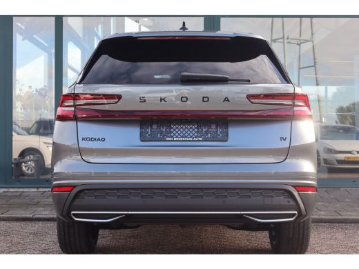 Skoda Kodiaq Sportline Business | Achteruitrijcamera | Crew Protect Assist | Cruise control met speedlimiter ActivLease financial lease