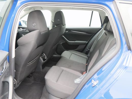 Skoda Octavia Combi 1.4 TSi iV 204 Pk Automaat PHEV Business Edition | Cruise Control | Climate Control | Parke... ActivLease financial lease