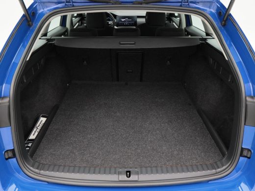 Skoda Octavia Combi 1.4 TSi iV 204 Pk Automaat PHEV Business Edition | Cruise Control | Climate Control | Parke... ActivLease financial lease