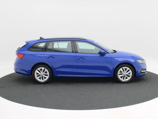 Skoda Octavia Combi 1.4 TSi iV 204 Pk Automaat PHEV Business Edition | Cruise Control | Climate Control | Parke... ActivLease financial lease