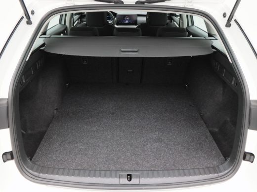 Skoda Octavia Combi 1.4 TSI iV PHEV Business Edition | Cruise Control | Climate Control | Parkeersensoren | Car... ActivLease financial lease