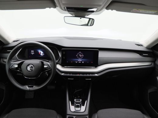 Skoda Octavia Combi 1.4 TSI iV PHEV Business Edition | Cruise Control | Climate Control | Parkeersensoren | Car... ActivLease financial lease