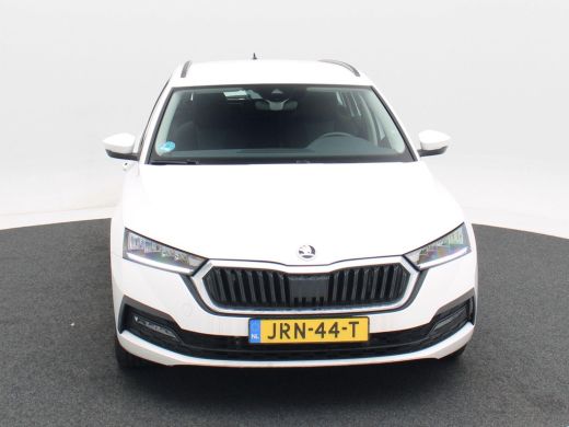 Skoda Octavia Combi 1.4 TSI iV PHEV Business Edition | Cruise Control | Climate Control | Parkeersensoren | Car... ActivLease financial lease