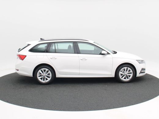 Skoda Octavia Combi 1.4 TSI iV PHEV Business Edition | Cruise Control | Climate Control | Parkeersensoren | Car... ActivLease financial lease