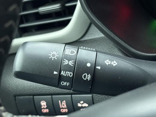 Suzuki Swift 1.2 Select Smart Hybrid GEEN AFLEVERKOSTEN | Parkeersensoren achter | Stoelverwarming | Adaptieve... ActivLease financial lease