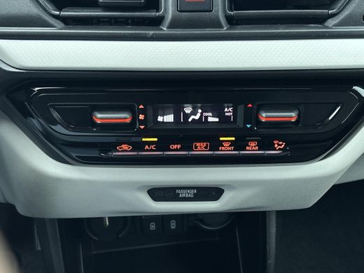 Suzuki Swift 1.2 Select Smart Hybrid GEEN AFLEVERKOSTEN | Parkeersensoren achter | Stoelverwarming | Adaptieve... ActivLease financial lease