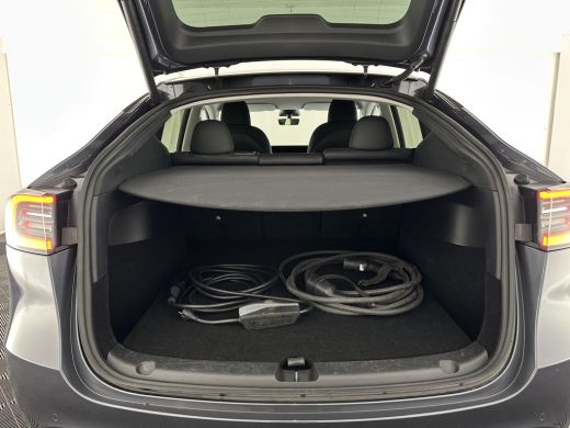 Tesla Model Y Long Range AWD 75 kWh [ 3-Fase ] {SOH-87%} (INCL.BTW) Aut. *PANO-WINDOW | AUTO-PILOT | LUXURY-LEA... ActivLease financial lease