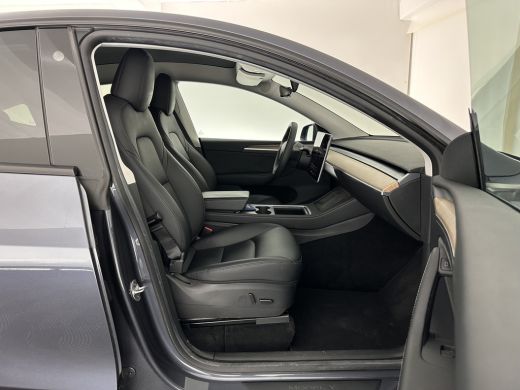 Tesla Model Y Long Range AWD 75 kWh [ 3-Fase ] {SOH-87%} (INCL.BTW) Aut. *PANO-WINDOW | AUTO-PILOT | LUXURY-LEA... ActivLease financial lease