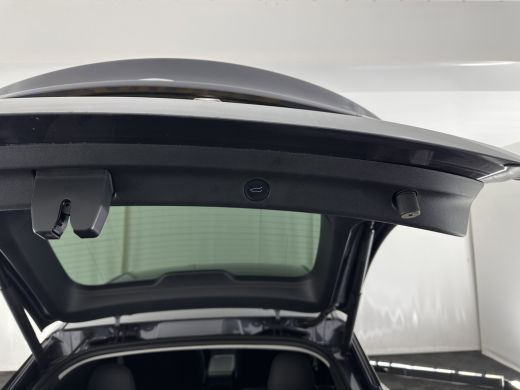 Tesla Model Y Long Range AWD 75 kWh [ 3-Fase ] {SOH-87%} (INCL.BTW) Aut. *PANO-WINDOW | AUTO-PILOT | LUXURY-LEA... ActivLease financial lease