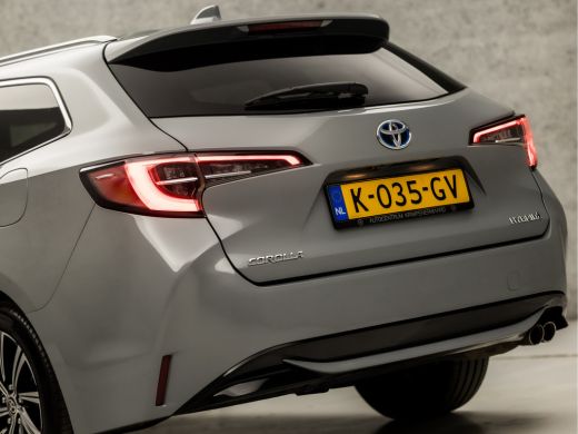 Toyota Corolla Touring Sports 2.0 Hybrid Sport 180Pk Automaat (APPLE CARPLAY, NAVIGATIE, CAMERA, LEDER, STOELVERWARMING, SPORTS... ActivLease financial lease