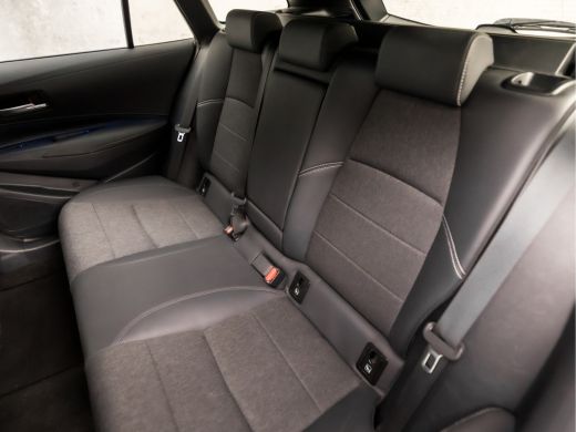 Toyota Corolla Touring Sports 2.0 Hybrid Sport 180Pk Automaat (APPLE CARPLAY, NAVIGATIE, CAMERA, LEDER, STOELVERWARMING, SPORTS... ActivLease financial lease