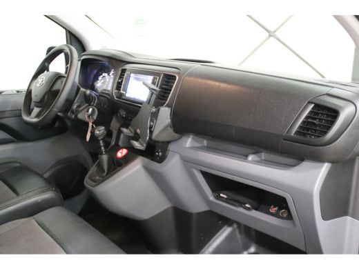 Toyota ProAce D-4D 145PK L2H1 LANG EURO 6 ActivLease financial lease