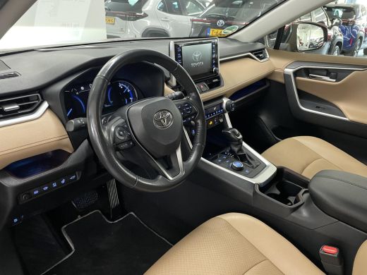 Toyota RAV4 2.5 Hybrid AWD Executive Premium ActivLease financial lease