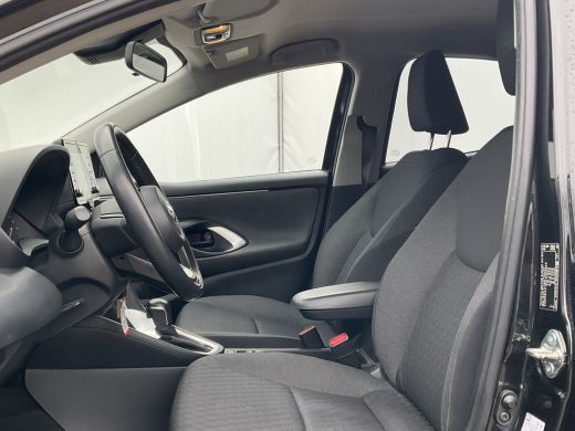 Toyota Yaris 1.5 Hybrid Dynamic Caplay DAB Camera Uitstraling! ActivLease financial lease