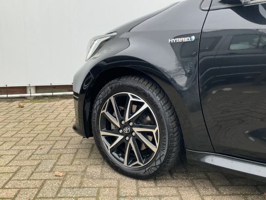 Toyota Yaris 1.5 Hybrid Dynamic Caplay DAB Camera Uitstraling! ActivLease financial lease