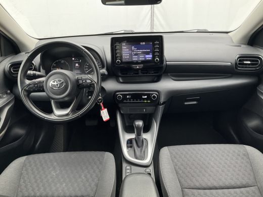 Toyota Yaris 1.5 Hybrid Dynamic Caplay DAB Camera Uitstraling! ActivLease financial lease