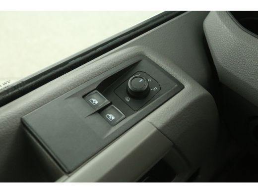 Volkswagen Crafter 35 2.0 TDI Highline 140PK L4H3 | 3000KG Trekgew. | Trekh. | Euro6 | Airco | Cruise | Carplay | Ca... ActivLease financial lease